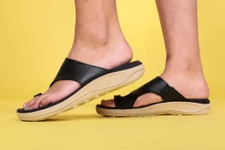 Sandales en cuir Merrell pour femmes - District 4 luxe post