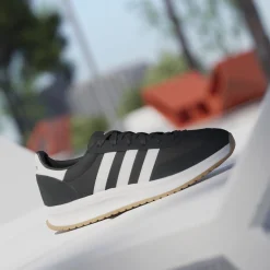 Souliers Adidas pour femmes - RUN 70S 2.0