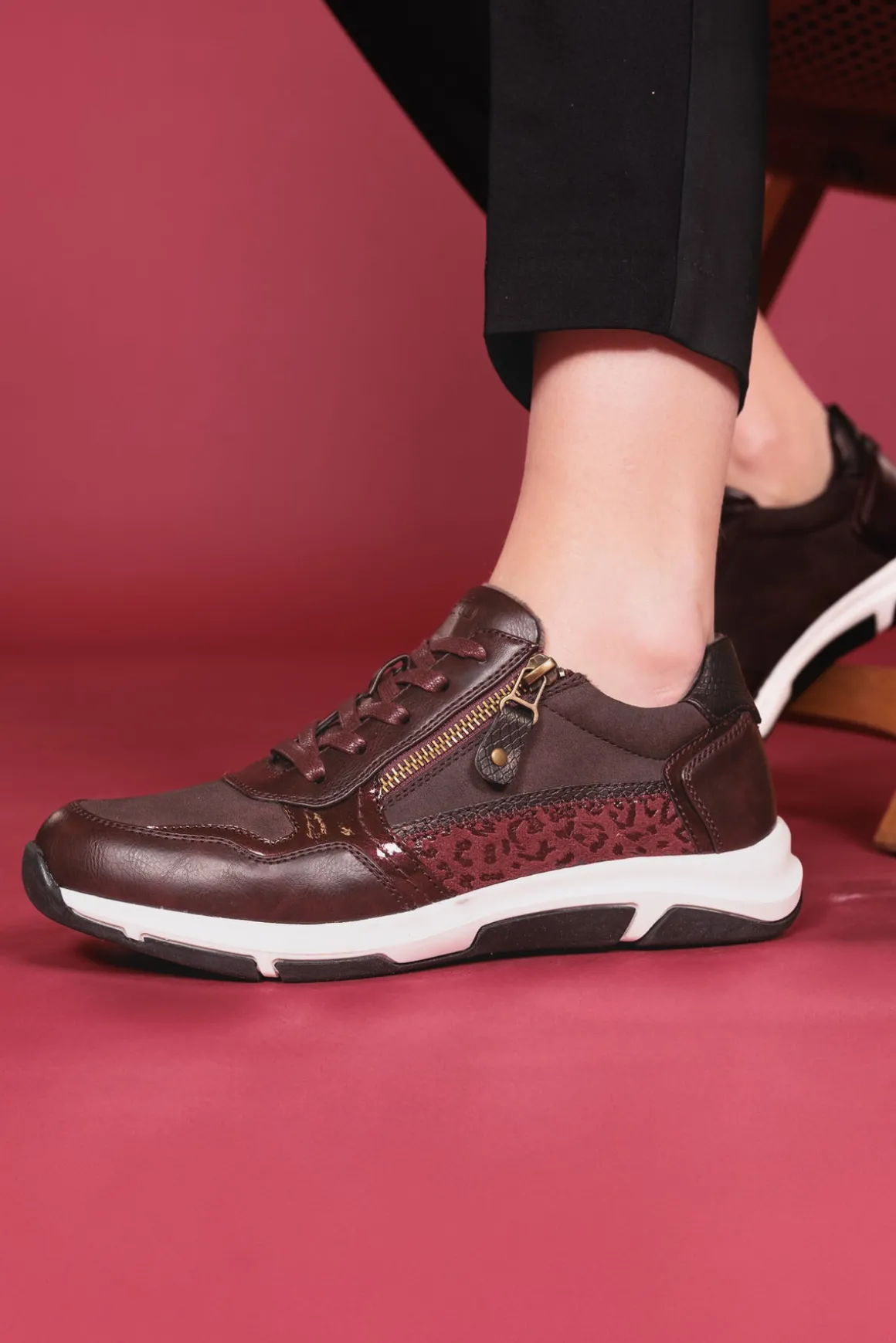 Souliers lacés Alberto pour femmes - SPINELLI