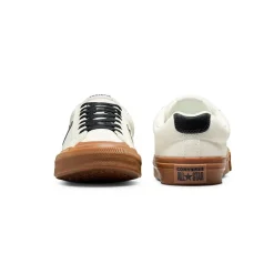 Souliers lacés Converse pour hommes - SPORT CASUAL