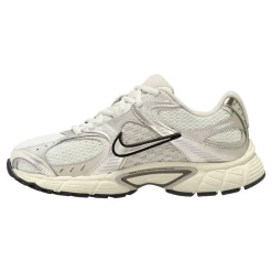 Souliers mode Nike pour femmes - NIKE V5 RNR