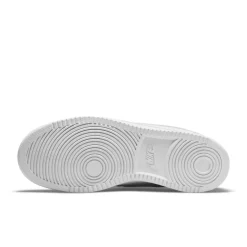 Souliers Nike pour femmes - Vision low court