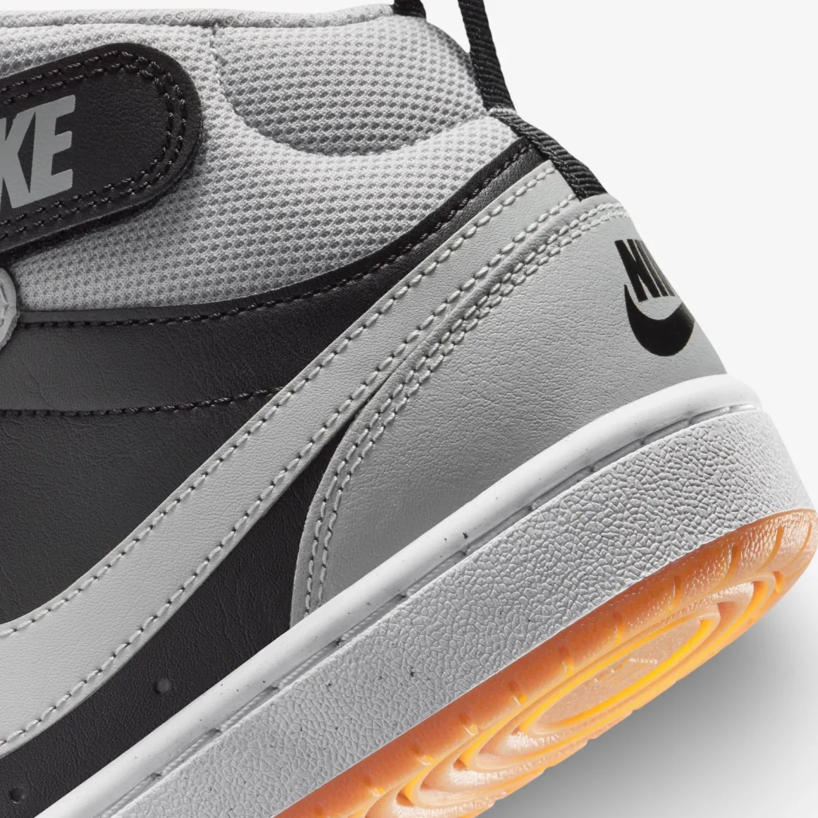 Souliers Nike pour garçons - COURT MID BOROUGH 2