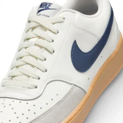 Souliers Nike pour hommes - COURT VISION LOW